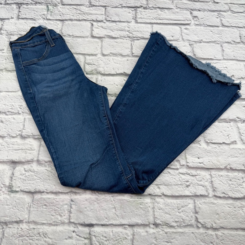 Judy Blue High Rise Super Flare Jeans Blue Bell Bottoms Frayed Hem Size 5/27